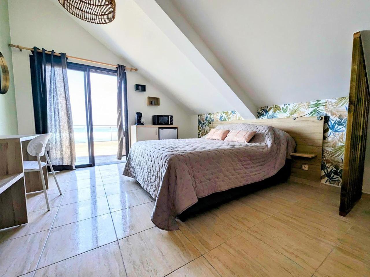 Studio Dauphin - Plage De Saint-Pierre Exterior photo